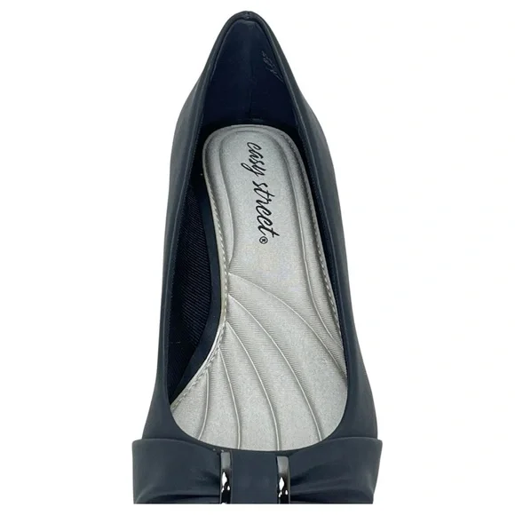 Easy Street Eloise Navy Faux Leather Womens Pumps Size 6W - Picture 8 of 11